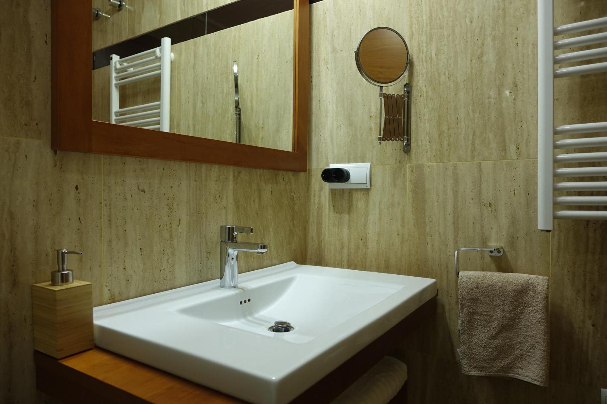 Accommodatie bij particulieren Rooms-shared Flat *